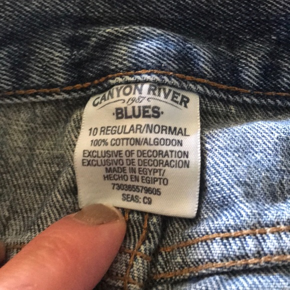 Jeans - Picture 2 of 3